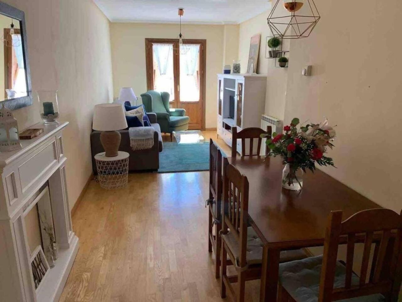 Casa Sendacomodidad Y Descanso Sallent de Gállego Esterno foto